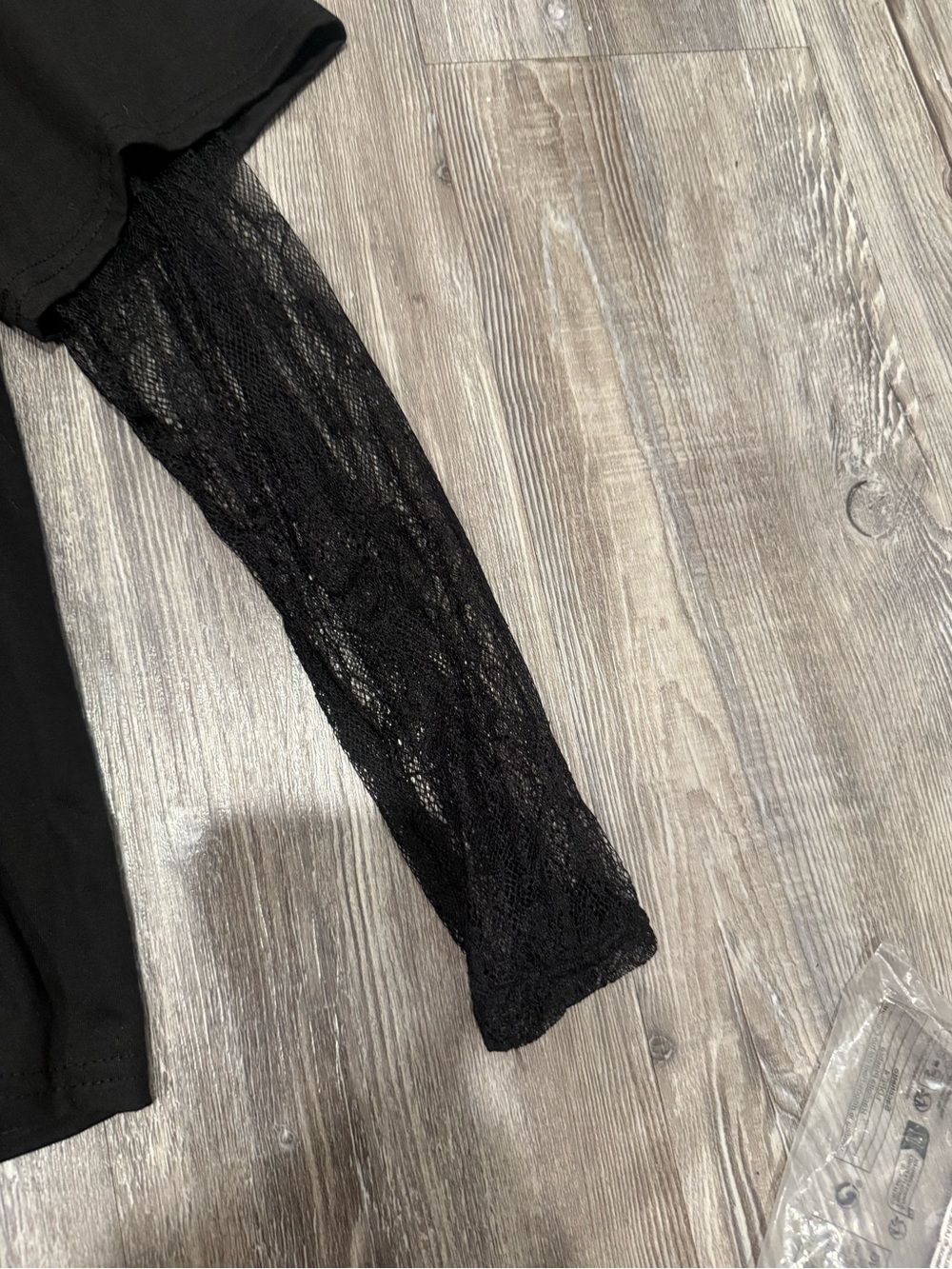 Black Lace Sleeve Tee - Picture 4 of 4